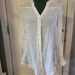 Elegant White Floral Women's Blouse